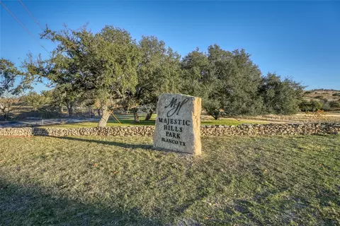 136 137 Falling Oak Dr, Blanco, TX 78606 photo 17