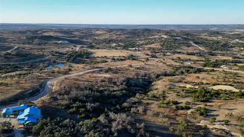 136 137 Falling Oak Dr, Blanco, TX 78606 photo 10