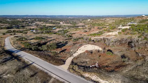 136 137 Falling Oak Dr, Blanco, TX 78606 photo 9