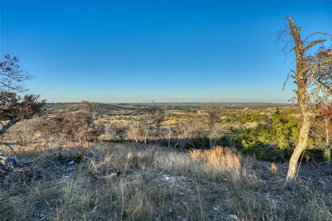 136 137 Falling Oak Dr, Blanco, TX 78606 photo 2