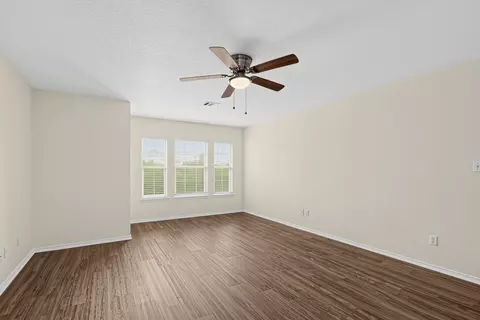 Living - 360 Thicket Ln, Kyle, TX 78640 photo 6 of 8