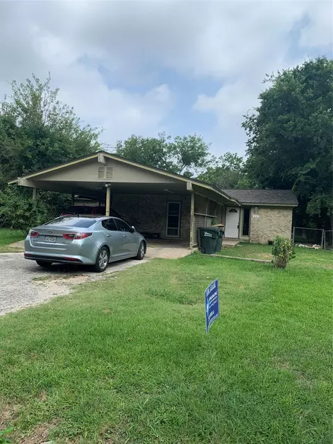 413-415 Live Oak St #A & B, Kyle, TX 78640