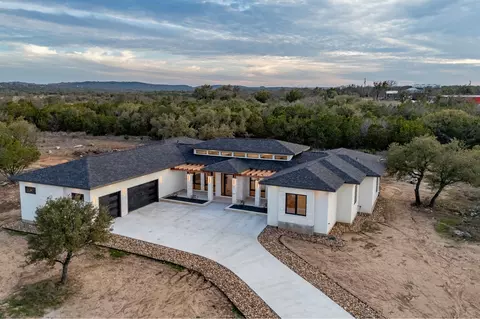 6425 Ranch Road 962 W, Round Mountain, TX 78663