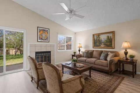 1403 Alma Dr, Austin, TX 78753