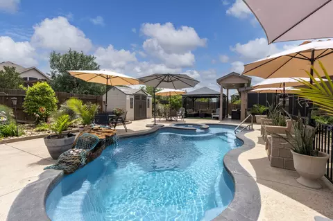 212 Parkrose Dr, Buda, TX 78610
