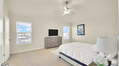 Bedroom - 13716 Sugar Bush Path, Manor, TX 78653 photo 3 of 6