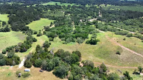 544 Coastal Ln, Luling, TX 78648 photo 18