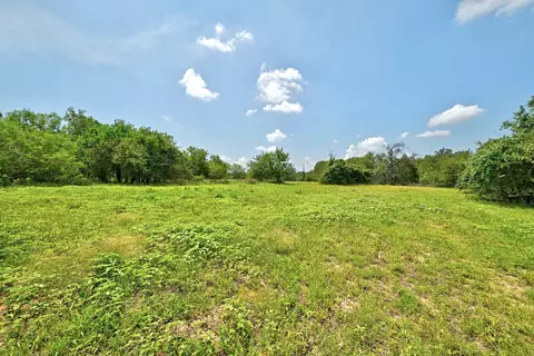 544 Coastal Ln, Luling, TX 78648 photo 6