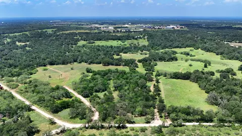 544 Coastal Ln, Luling, TX 78648 photo 12
