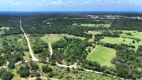 544 Coastal Ln, Luling, TX 78648 photo 13