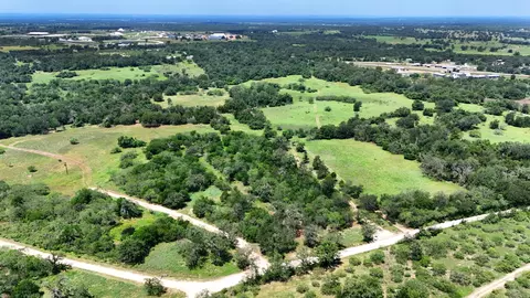 544 Coastal Ln, Luling, TX 78648 photo 15