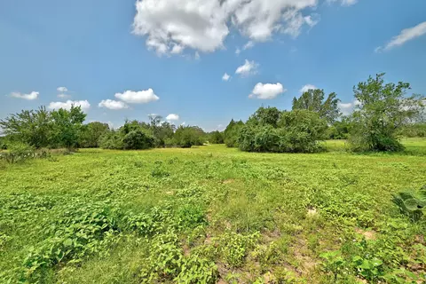 544 Coastal Ln, Luling, TX 78648 photo 8