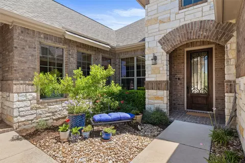 140 Stoney Point Rd, Austin, TX 78737