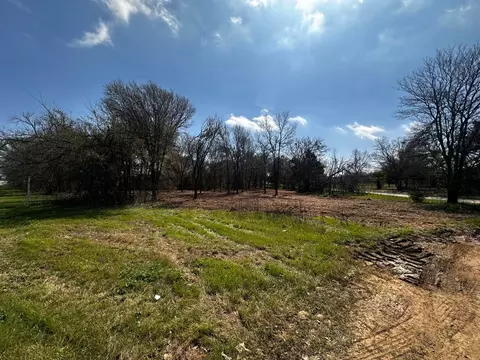 000 E 2nd St Taylor Ln, Elgin, TX 78621