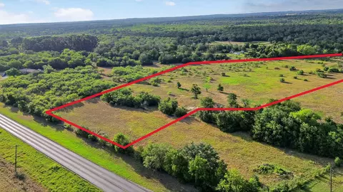 2959 Fm 20 Hwy, Red Rock, TX 78662