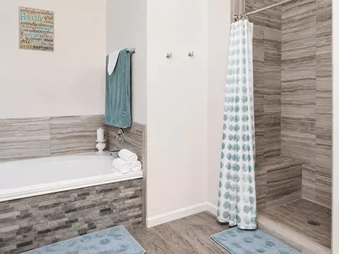 Bath - 1902 Overland Dr, Leander, TX 78641 photo 2 of 5