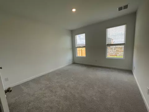 393 Sormonne Loop, Kyle, TX 78640 photo 4