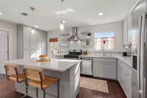 1110 W Oltorf St, Austin, TX 78704