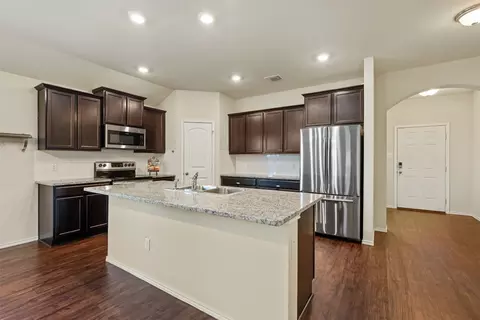 152 Beth Ann Loop, Taylor, TX 76574 photo 11
