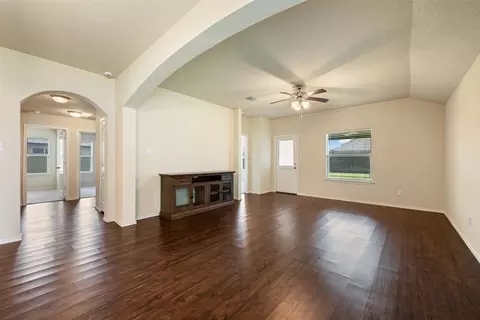 152 Beth Ann Loop, Taylor, TX 76574 photo 22
