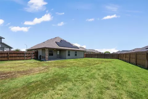 152 Beth Ann Loop, Taylor, TX 76574 photo 38
