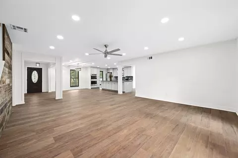 Living - 322 Mesa Oaks, Leander, TX 78641 photo 3 of 4