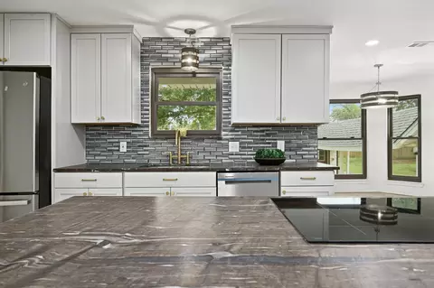 Kitchen - 322 Mesa Oaks, Leander, TX 78641 photo 1 of 3