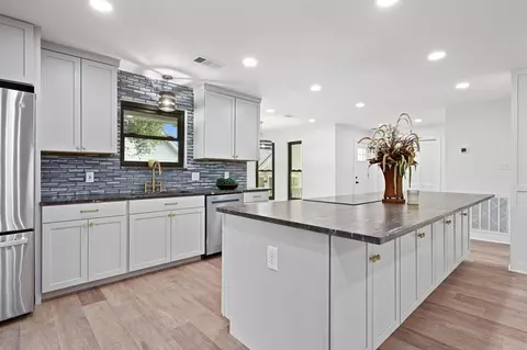 Kitchen - 322 Mesa Oaks, Leander, TX 78641 photo 2 of 3