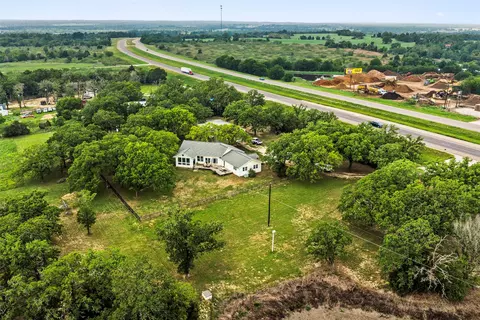 1389 Highway 290 E, Elgin, TX 78621 photo 3