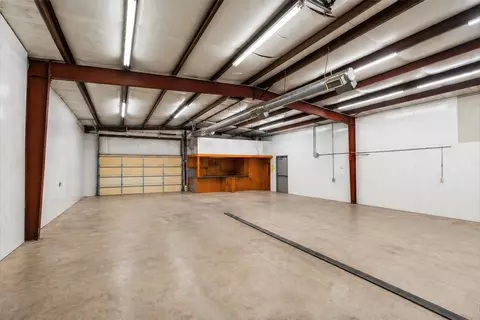 1389 Highway 290 E, Elgin, TX 78621 photo 4
