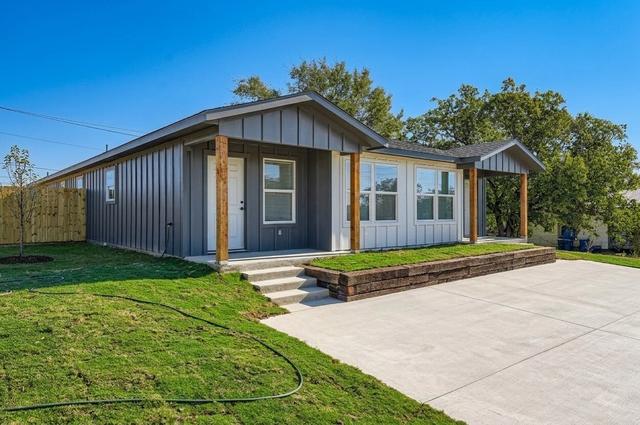 113 Fisher St #A & B, Elgin, TX 78621