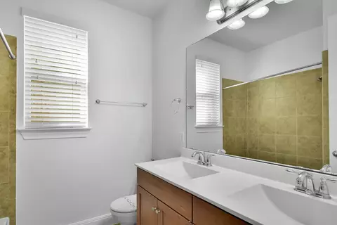 Bath - 2325 Blended Tree Ranch Dr, Leander, TX 78641 photo 2 of 3