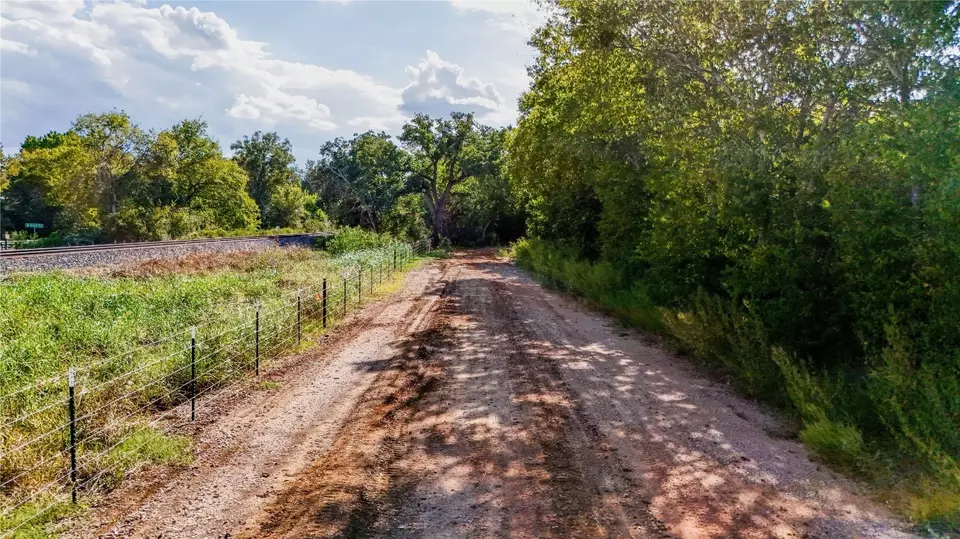  tbd High Crossing Rd, Smithville, TX 78957 photo 4