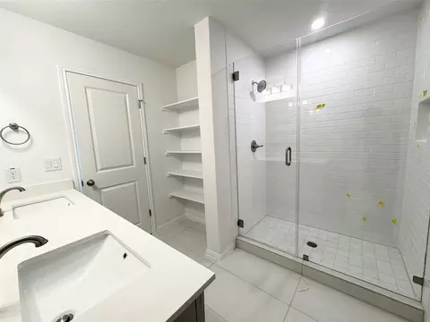 Bath - 295 Young St, Buda, TX 78610 photo 1 of 1