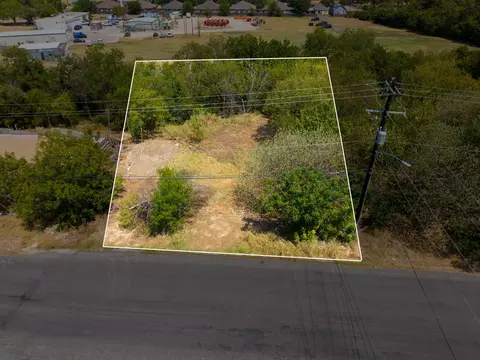 707 E 2nd St, Georgetown, TX 78626 photo 4