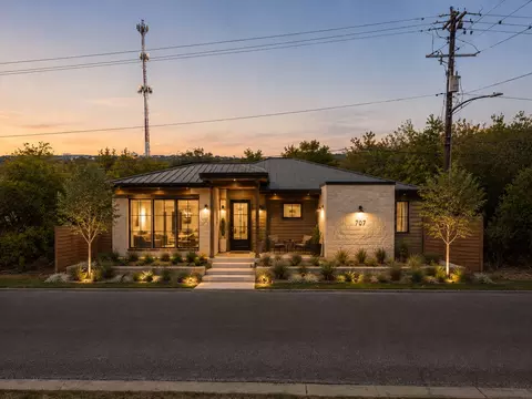 707 E 2nd St, Georgetown, TX 78626 photo 11