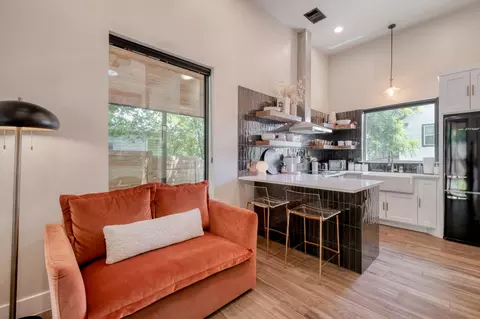 1904 E 16th St #2, Austin, TX 78702