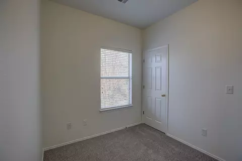 Bedroom - 1102 E 3rd St, Georgetown, TX 78626 photo 6 of 9