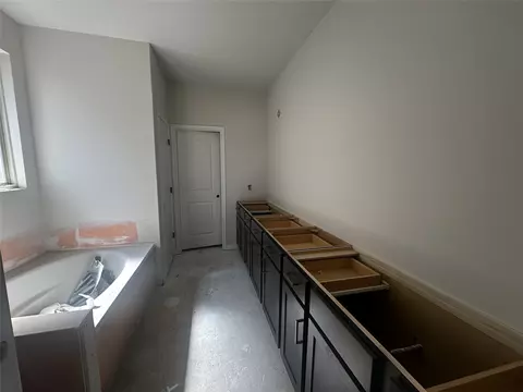 Bath - 1812 Davee Pl, Georgetown, TX 78633 photo 1 of 2