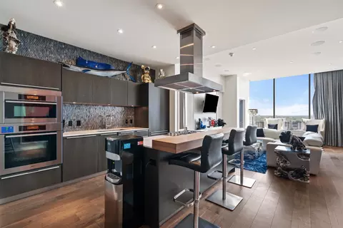 210 Lavaca St #2203, Austin, TX 78701