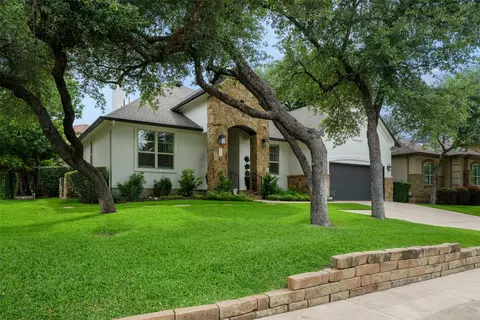 215 Lake Como Dr, Lakeway, TX 78734