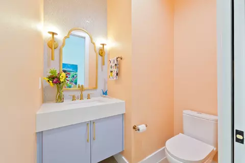 Bath - 2201 E 16th St, Austin, TX 78702 photo 1 of 5