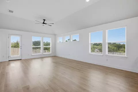 Living - 321 Gaida Loop, Georgetown, TX 78628 photo 3 of 5