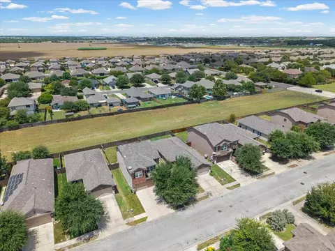 View/Area - 1476 Treeta Trl, Kyle, TX 78640 photo 2 of 3