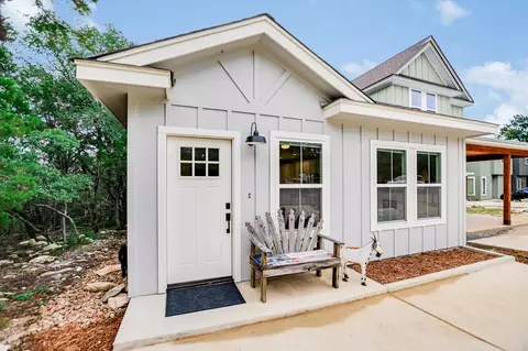 430 Shady Bluff Dr, Wimberley, TX 78676