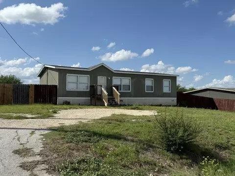 393 Duchess Pass, Kyle, TX 78640