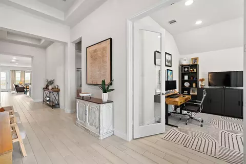 512 Monrovia Ct, Liberty Hill, TX 78642