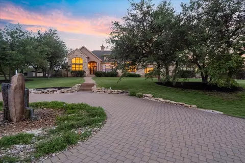 1525 Springlake Dr, Dripping Springs, TX 78620