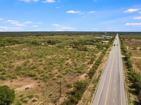 1428 State Highway 21 Hwy W, Cedar Creek, TX 78612
