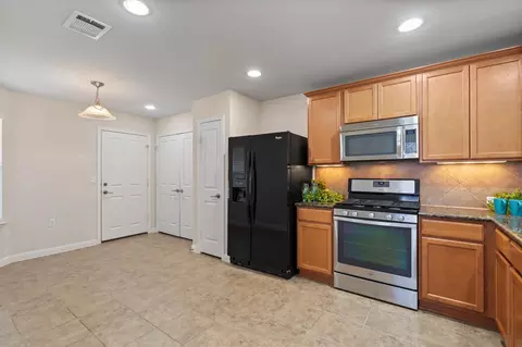 Entry Way - 307 Kickapoo Creek Ln, Georgetown, TX 78633 photo 1 of 1